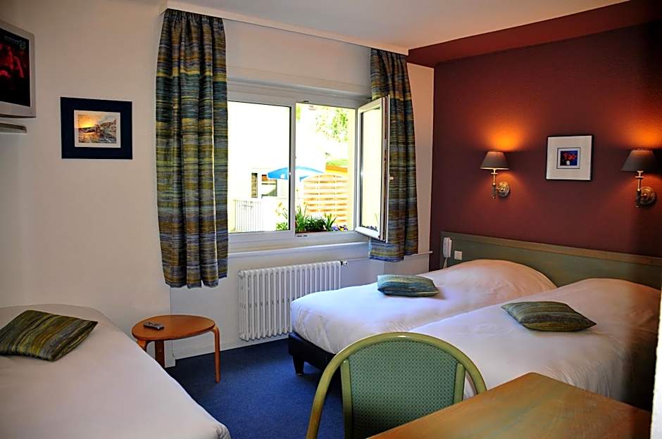 Logis Hôtel - Restaurant Aux Bruyères