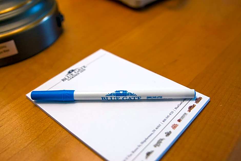 Blue Gate Garden Inn