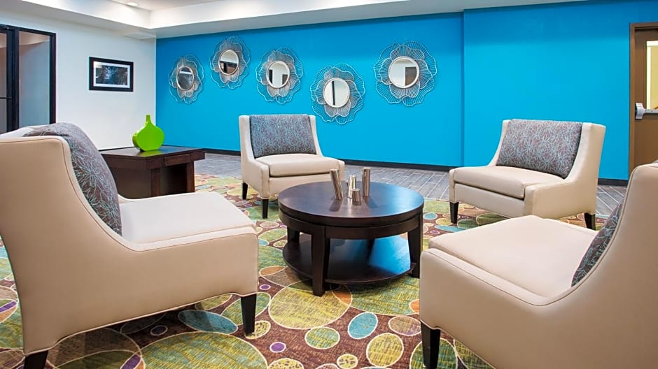 Holiday Inn Express & Suites Wyomissing By IHG