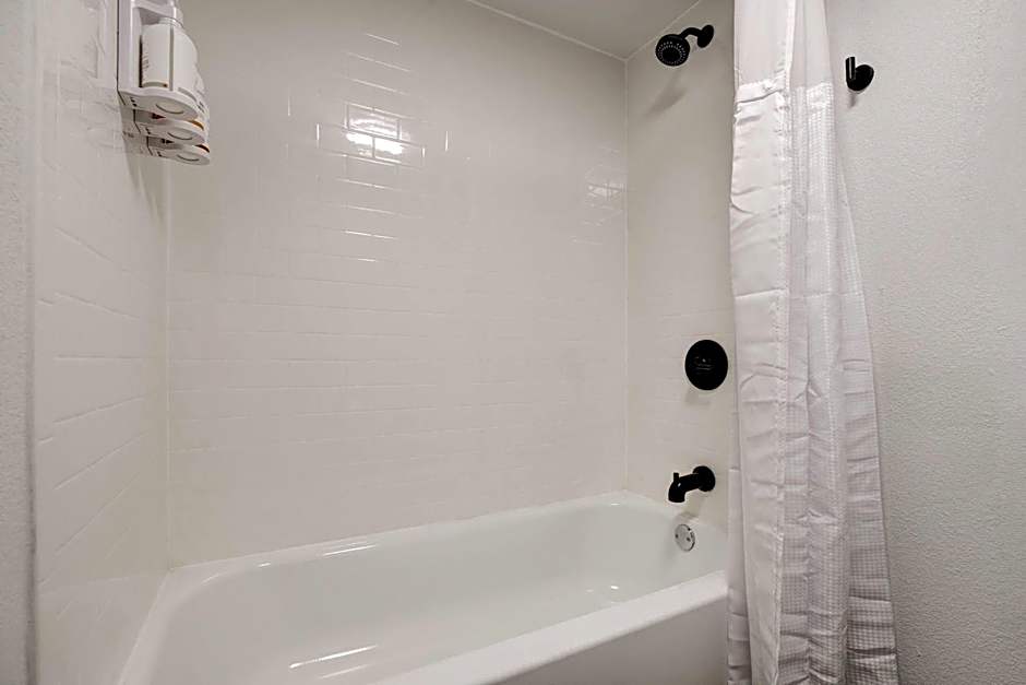 La Quinta Inn by Wyndham Columbia SE / Fort Jackson