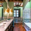 Queens hotel Toledo