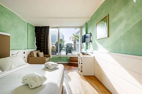 Superior Double Room with Terrace