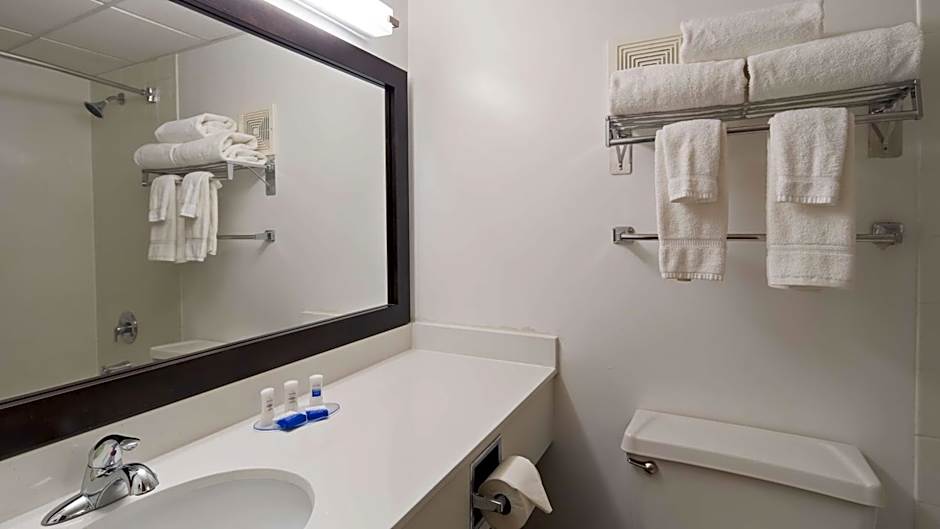 Albany Airport Inn