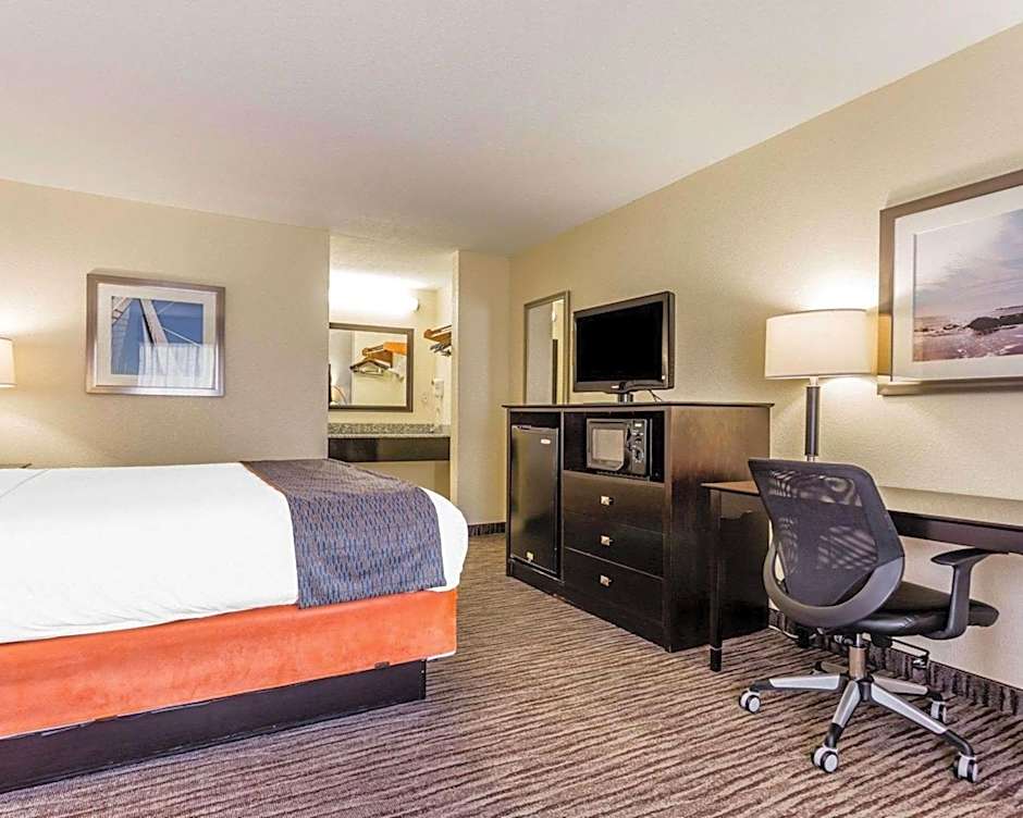 Quality Inn Mt. Pleasant