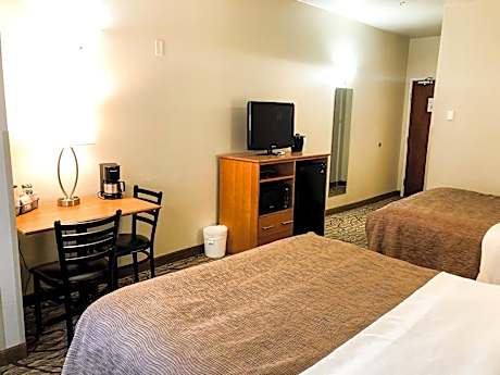 Queen Room with Two Queen Beds - Non-Smoking