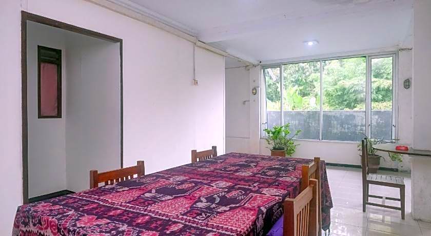 OYO 2519 Mayang Garini