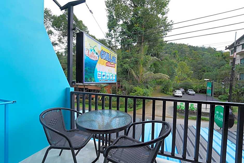 Chillax Khaosok Hostel - SHA Certified