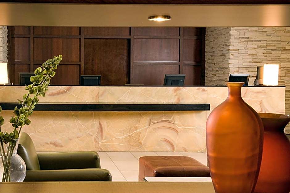 Courtyard by Marriott Los Angeles Sherman Oaks