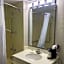 Days Inn & Suites by Wyndham Arlington Heights