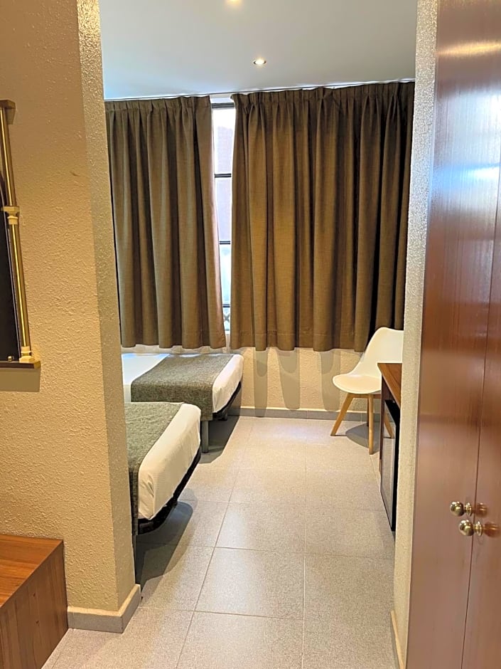 Aneto Hotel