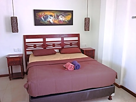 Bemo Corner Guest House