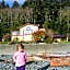 Alert Bay Lodge