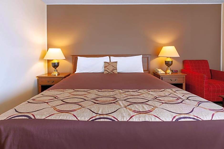 Travelodge by Wyndham Cleveland Airport