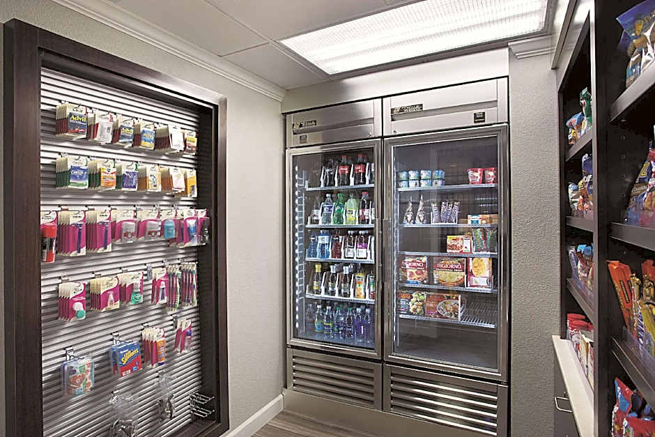 La Quinta Inn & Suites by Wyndham Baton Rouge Siegen Lane