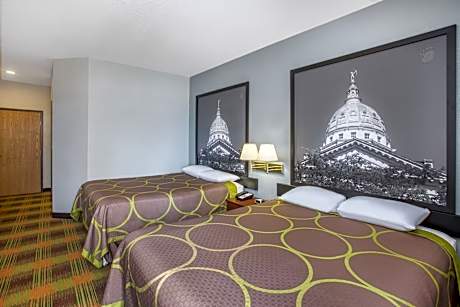 2 Queen Beds Non-Smoking