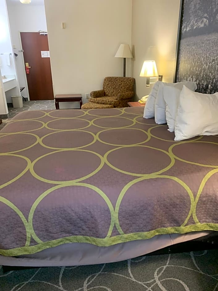 Super 8 by Wyndham Hillsboro TX
