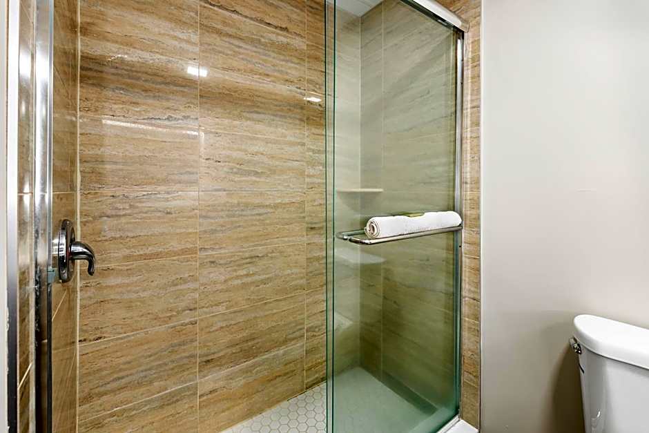 The Waves Hotel, Ascend Hotel Collection