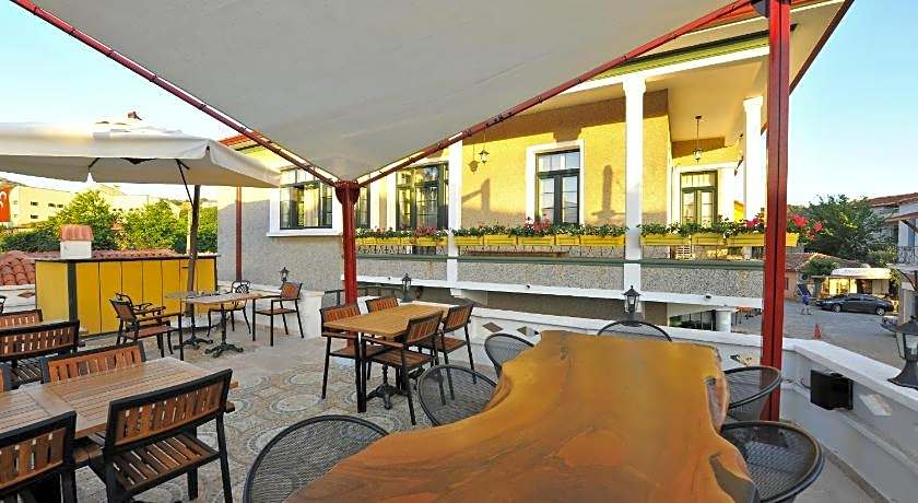 Petrino Gokceada Hotel Kitchen