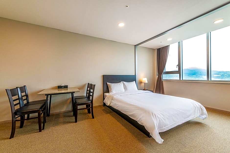 The Triny Urban Suites