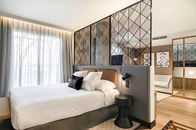 Suite, City View — 8 fotoğraftan 1. fotoğraf
