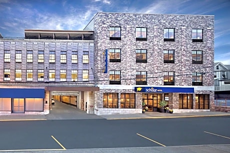 Scholar Morgantown, Tapestry Collection by Hilton