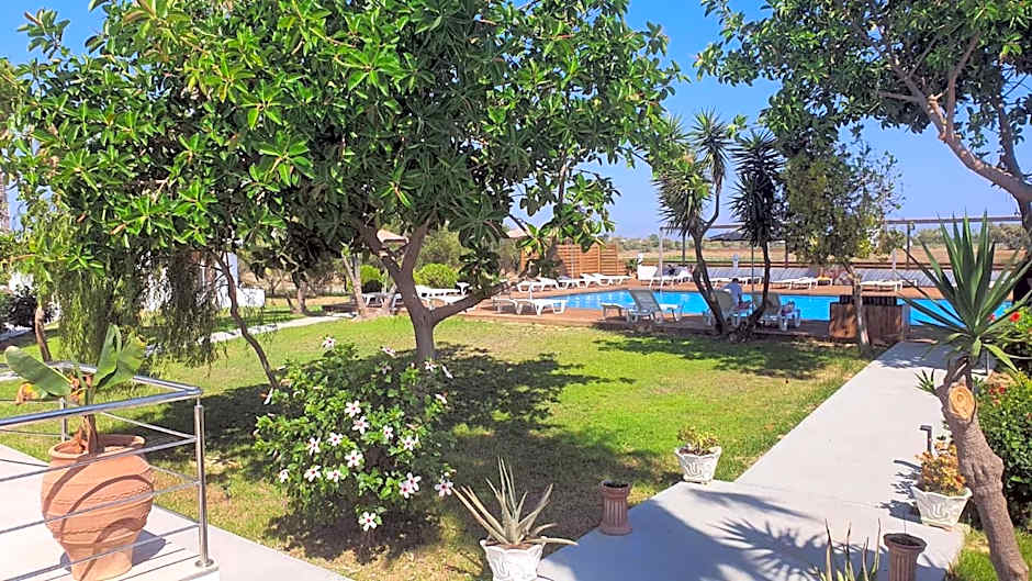 Summer Village of Hippokrates - Adults only