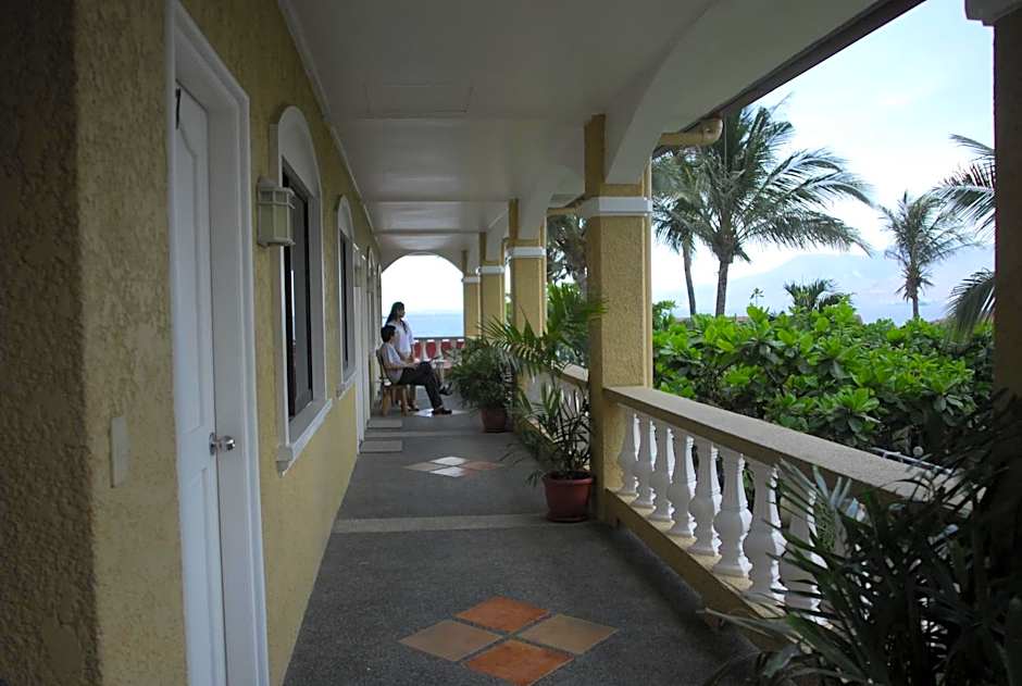 Playa Papagayo Beach Inn