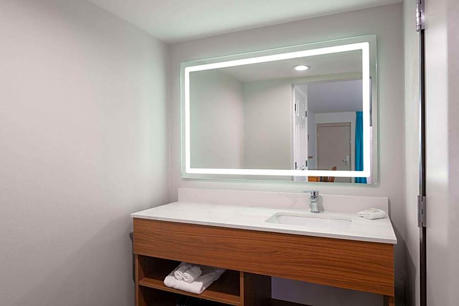 La Quinta Inn & Suites by Wyndham San Diego Scripps Poway