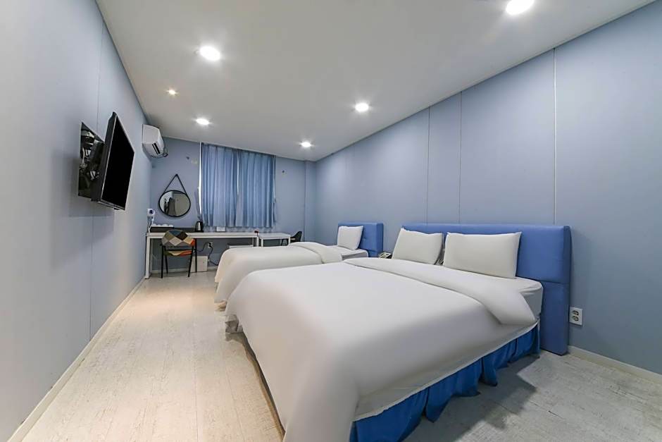 Hotel Cube