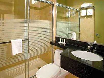 Hotel Q New York