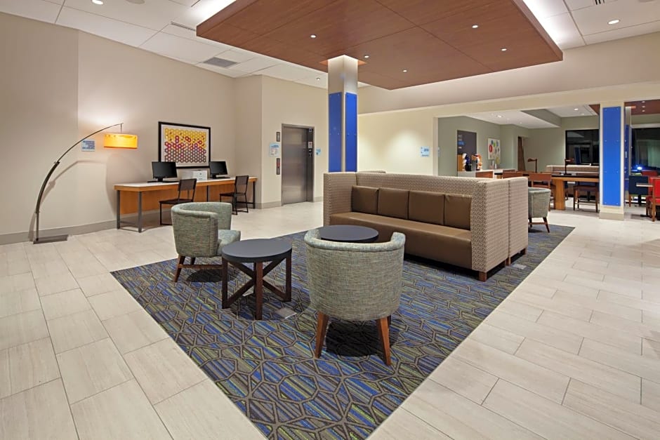 Holiday Inn Express Hotel & Suites Ventura Harbor