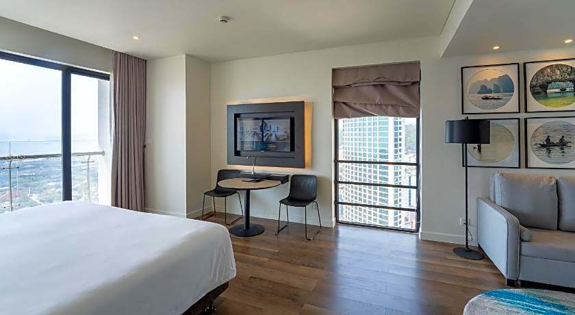 Hotel Soleil Ha Long, Trademark Collection by Wyndham