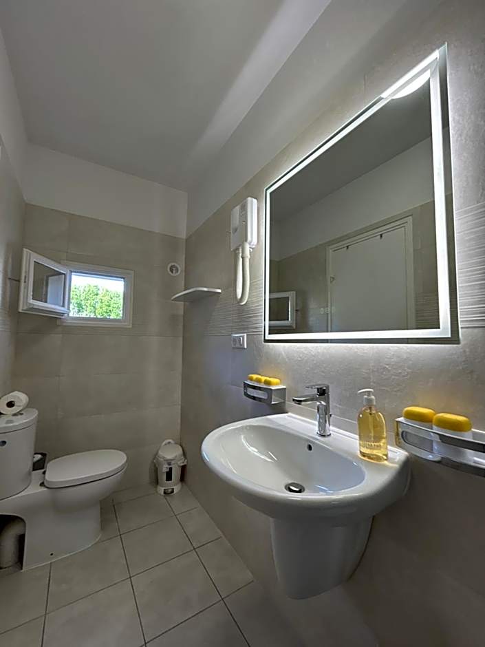 Hôtel Punta e Mare des Chambres ou des Appartements T2
