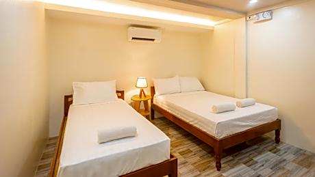 Deluxe Triple Room