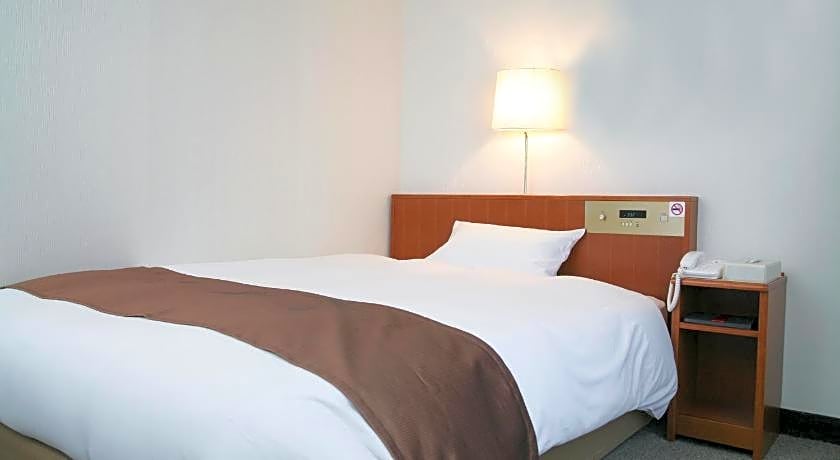 Tokyo Plaza Hotel