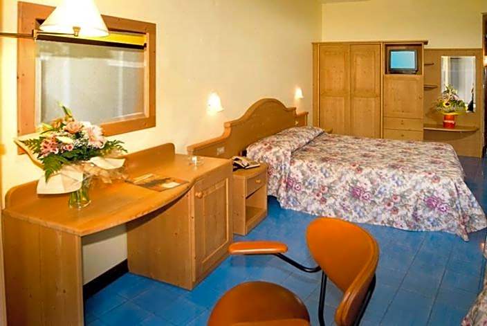 Photo 1 of 1 of 1 Double Bed or 2 Beds