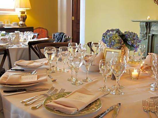 Grand Center Inn