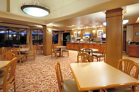 Holiday Inn Express Hotel & Suites Mission-McAllen Area By IHG