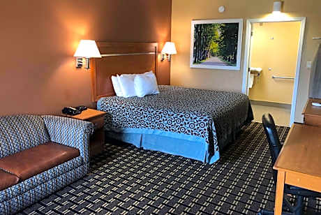 1 King Bed Mobility Accessible Room Non-Smoking