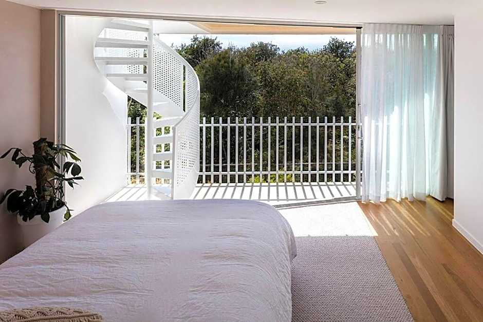 Palm Oasis Beach Villa