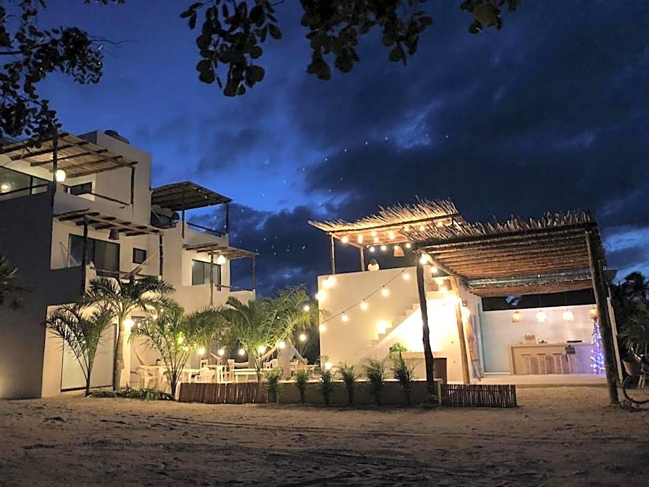 LunArena Barefoot Hotel
