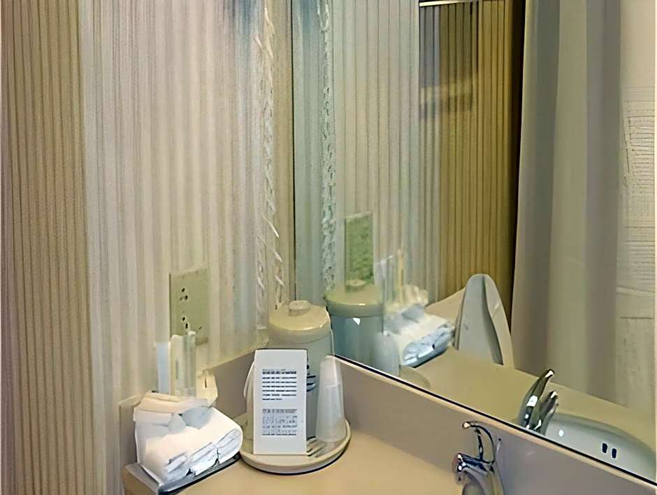 Holiday Inn Express Hotel & Suites Brookville By IHG