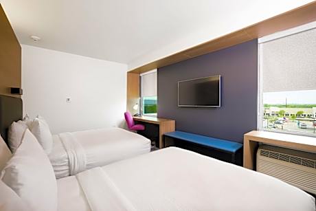 Aloft, Guest room, 2 Queen