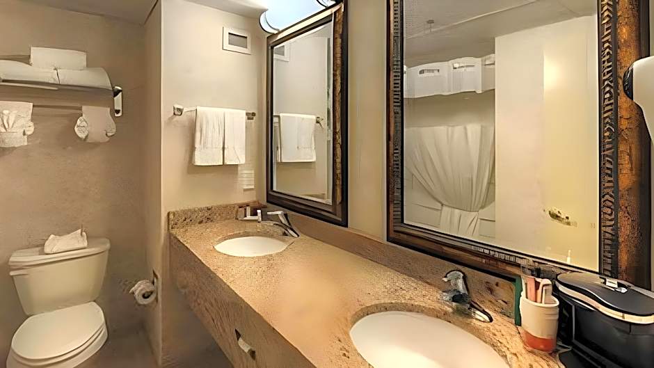 Clarion Hotel Philadelphia International Airport