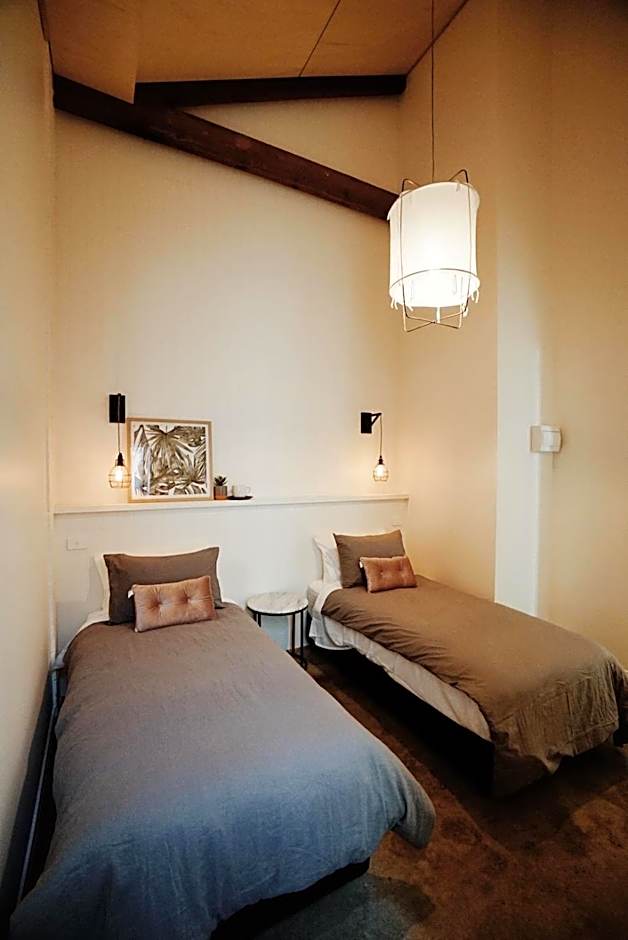 THE WAREHOUSE APARTMENTS