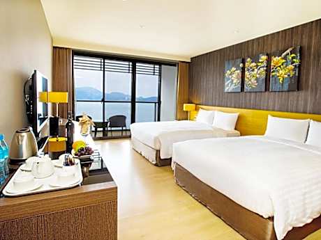 Deluxe family  Room with Lake View