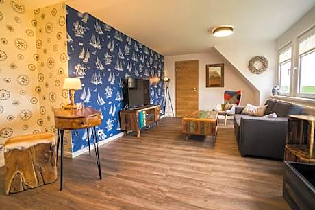 Suite on upper floor in Annex at the lake