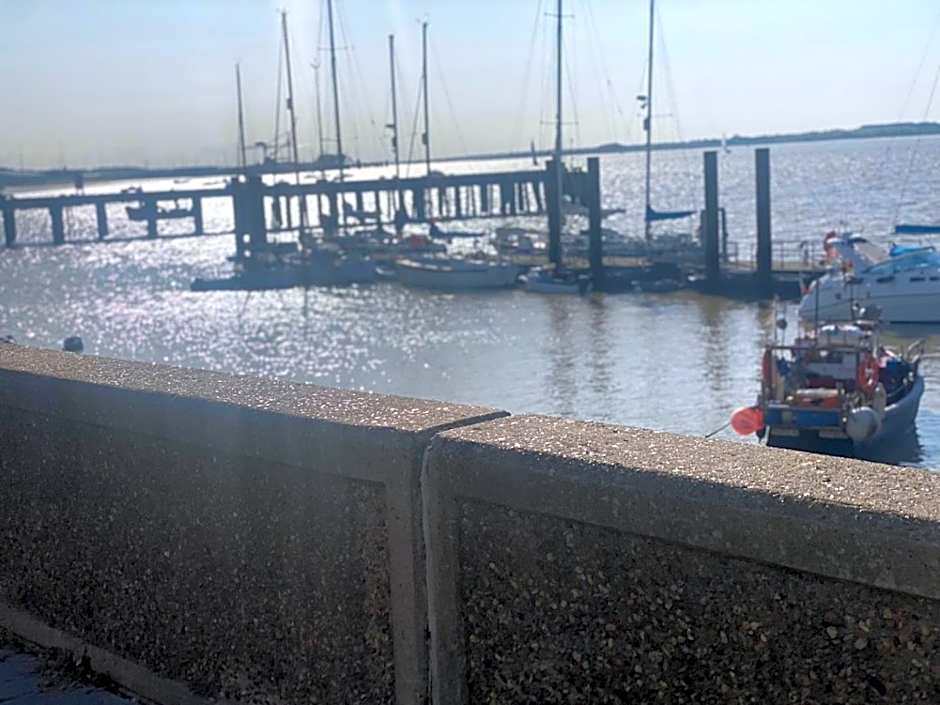 Alma Inn & Dining Rooms