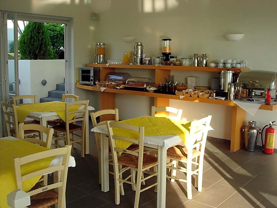 Filoxenia Apartments