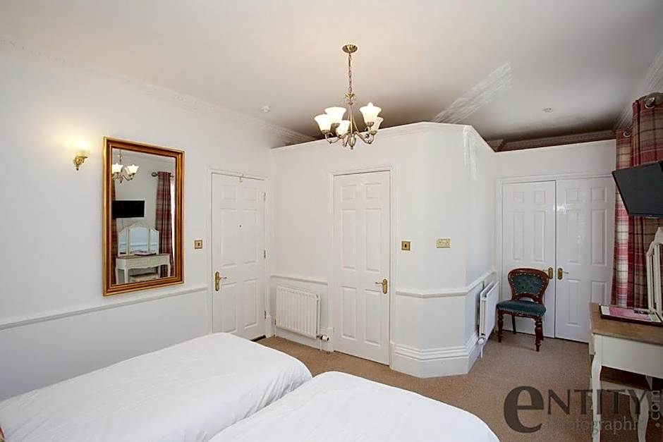 Woodlands Lodge Hotel